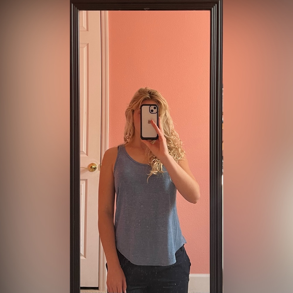 Old Navy blue tank top size M